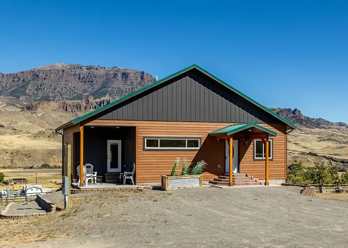 The Yellowstone- Soak In Panoramic Views, Wapiti Cabin, Dogs Ok * Cody