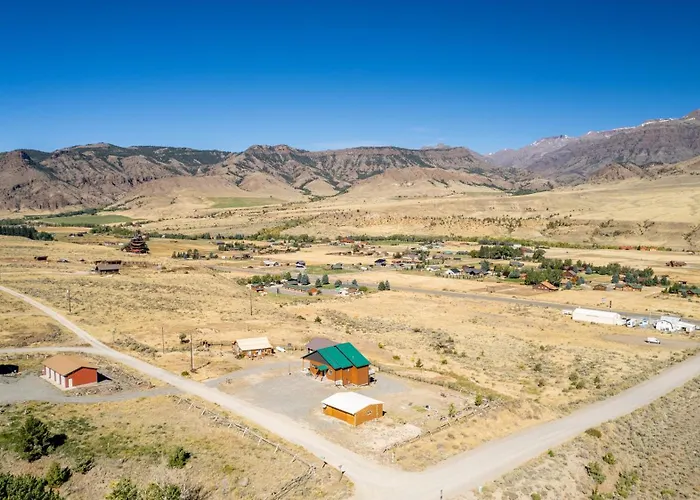 The Yellowstone- Soak In Panoramic Views, Wapiti Cabin, Dogs Ok *