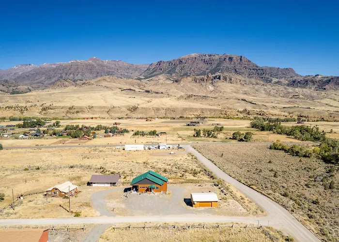 The Yellowstone- Soak In Panoramic Views, Wapiti Cabin, Dogs Ok Cody