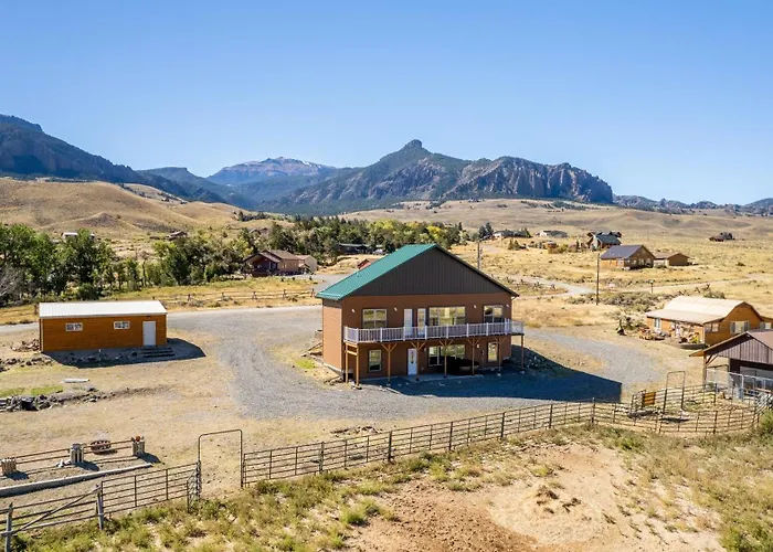 The Yellowstone- Soak In Panoramic Views, Wapiti Cabin, Dogs Ok * Cody