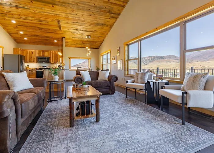 The Yellowstone- Soak In Panoramic Views, Wapiti Cabin, Dogs Ok * Cody