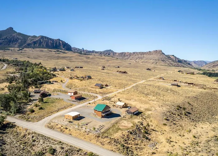 The Yellowstone- Soak In Panoramic Views, Wapiti Cabin, Dogs Ok
